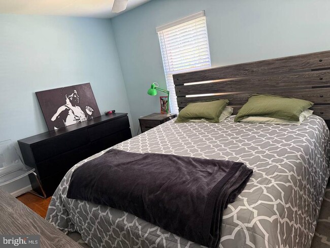 Building Photo - 6415 Blarney Stone Ct