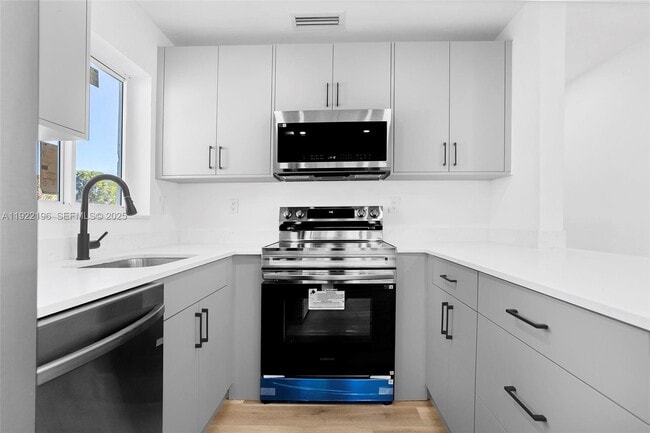 Building Photo - 6117 NW 27th St