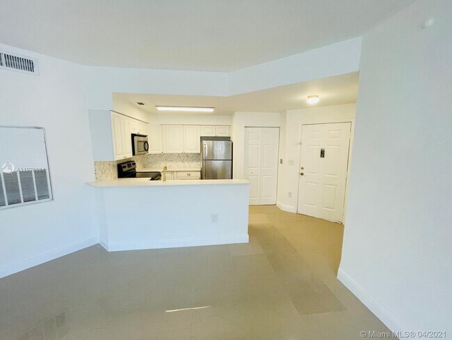 Building Photo - 2445 SW 18th Terrace