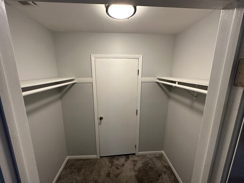 Building Photo - 9218 Erie St