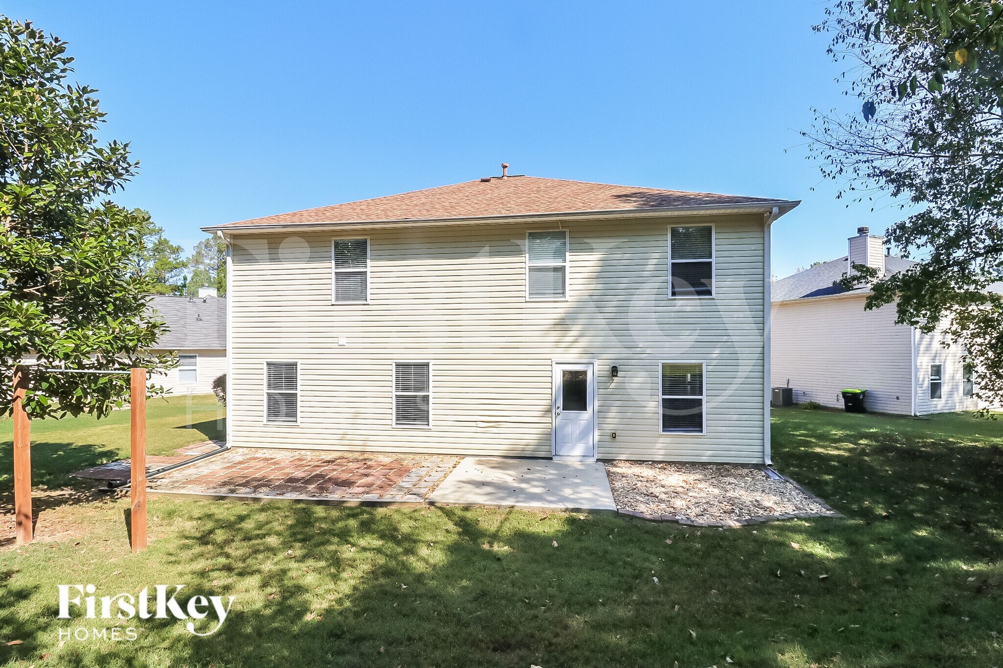 Building Photo - 1033 Sycamore Ln