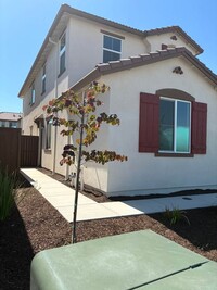 Building Photo - 8065 Roundhouse Lp