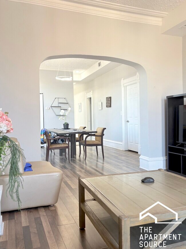 Building Photo - 2937 W Jackson Blvd