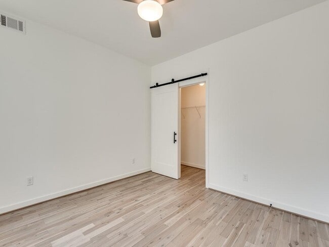 Building Photo - 520 Wabash Ave NE