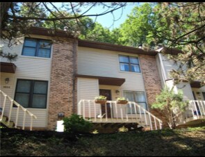 Building Photo - 1826 Mountain Dr