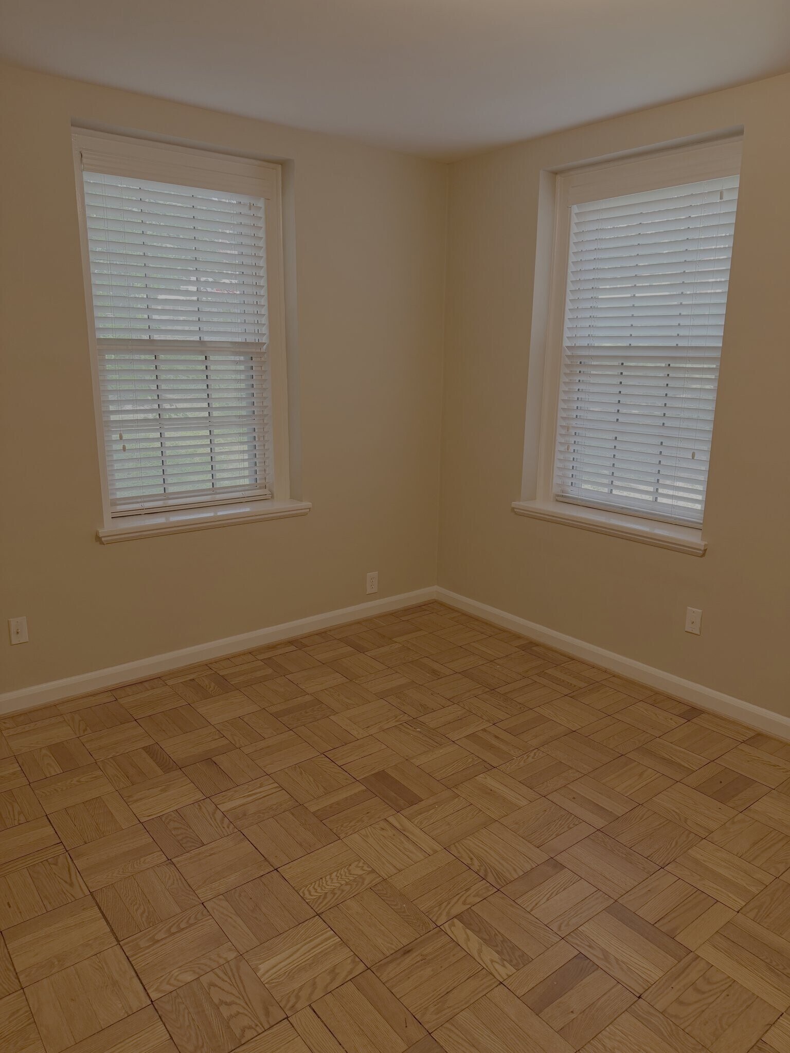 Building Photo - 3531 39th St NW