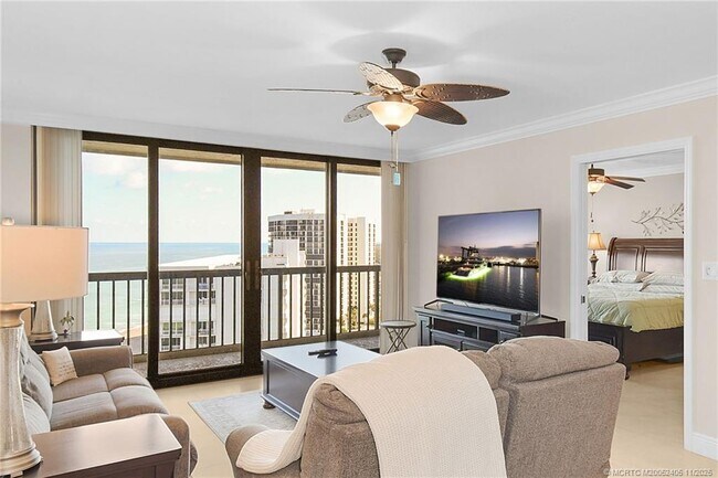 Building Photo - 9550 S Ocean Dr