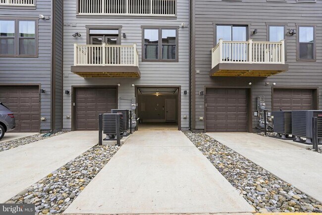 Building Photo - 14538 George Carter Way