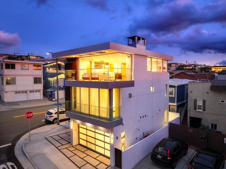 Building Photo - 2019 Highland Ave