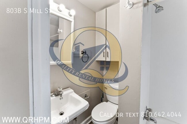 Building Photo - 803B S Mill St-