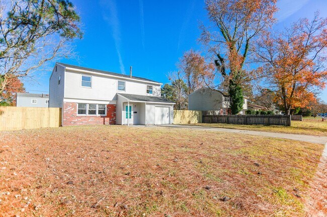 Building Photo - Spacious Home Near Bow Creek & Lynnhaven Mall