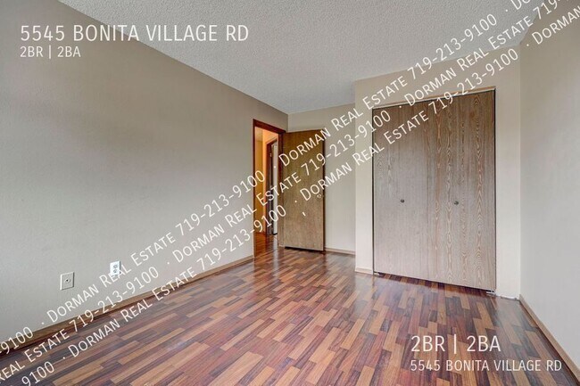 Building Photo - 5545 Bonita Village Rd