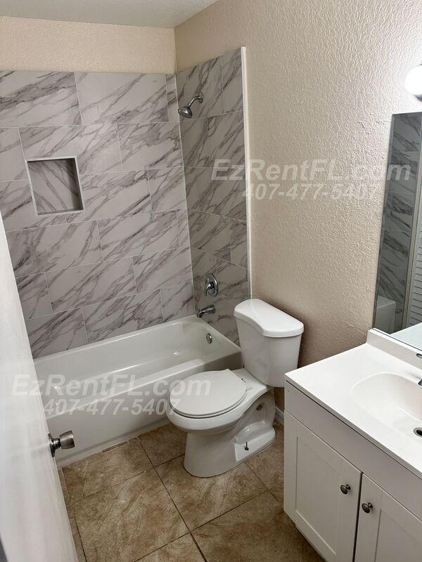 Building Photo - 944 9th St