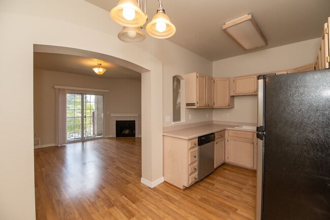 Building Photo - 150 S 800 E