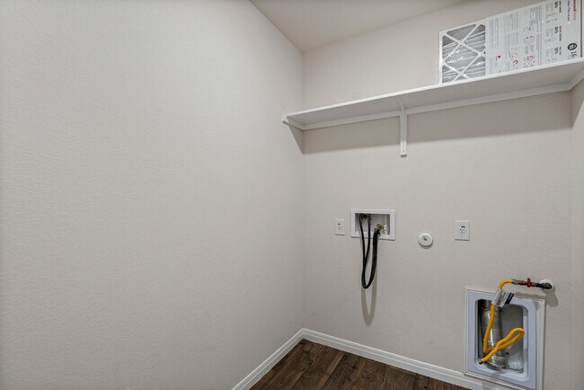 Building Photo - 176 Texas Palmetto Cir