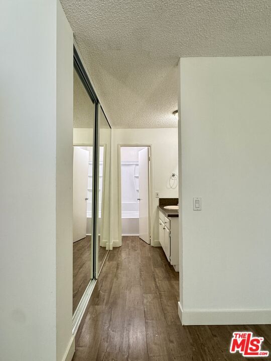 Building Photo - 15425 Sherman Way