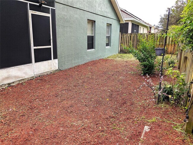 Building Photo - 1040 Cherry Valley Way