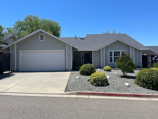 Building Photo - 143 Goldenwest Ct
