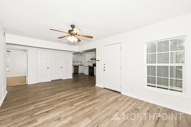 Building Photo - 3 BR/1BA | Updated Single Family Home | 1-Car Garage Parking | Great backyard