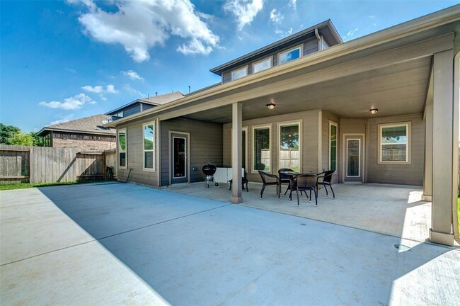 Building Photo - 4427 Garden Ridge Ct