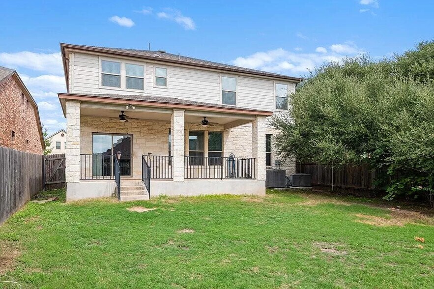 Building Photo - Room in House on Calla Lily Boulevard