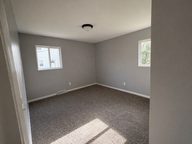 Building Photo - Newly Rehabbed 3 Bedroom Home with Basement and Driveway [RENT-TO-OWN]