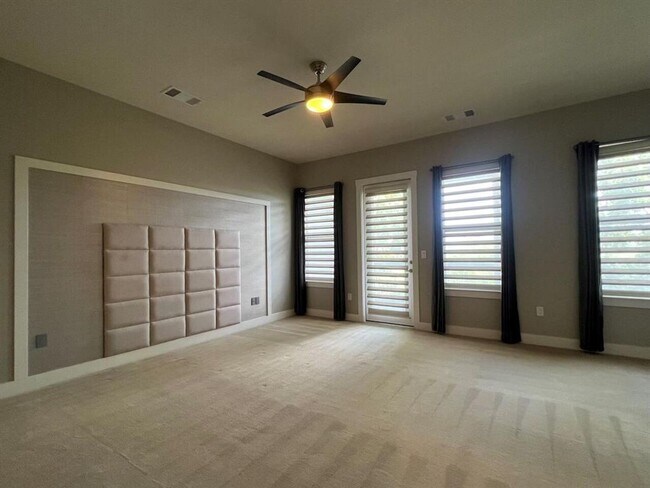 Building Photo - Welcome to SoLa City Homes, where urban el...