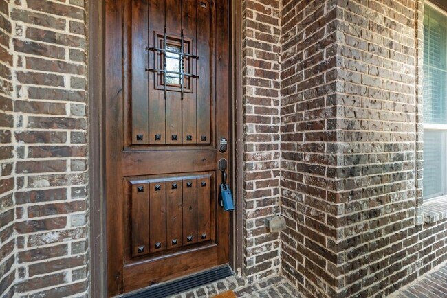 Building Photo - 929 Lake Meadow Ln