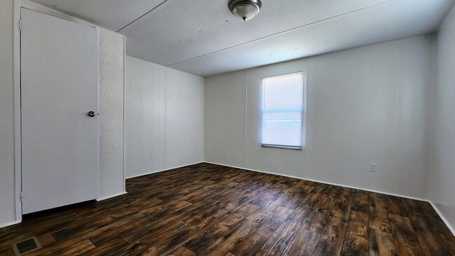 Building Photo - 132 Littleton St
