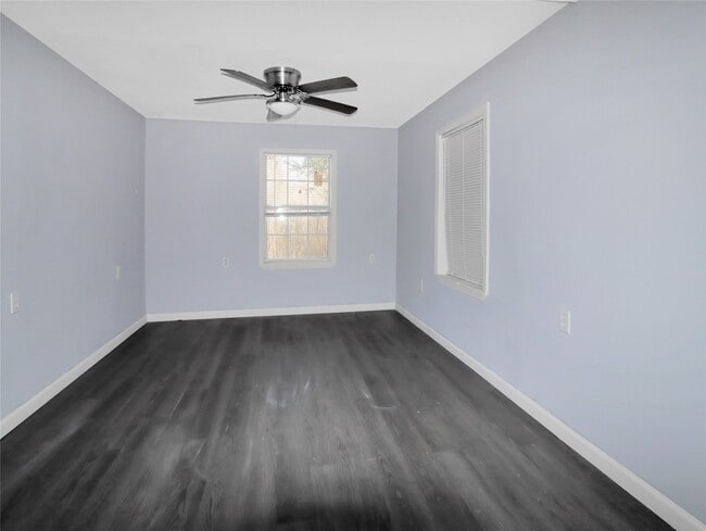 Building Photo - 6611 Jensen St