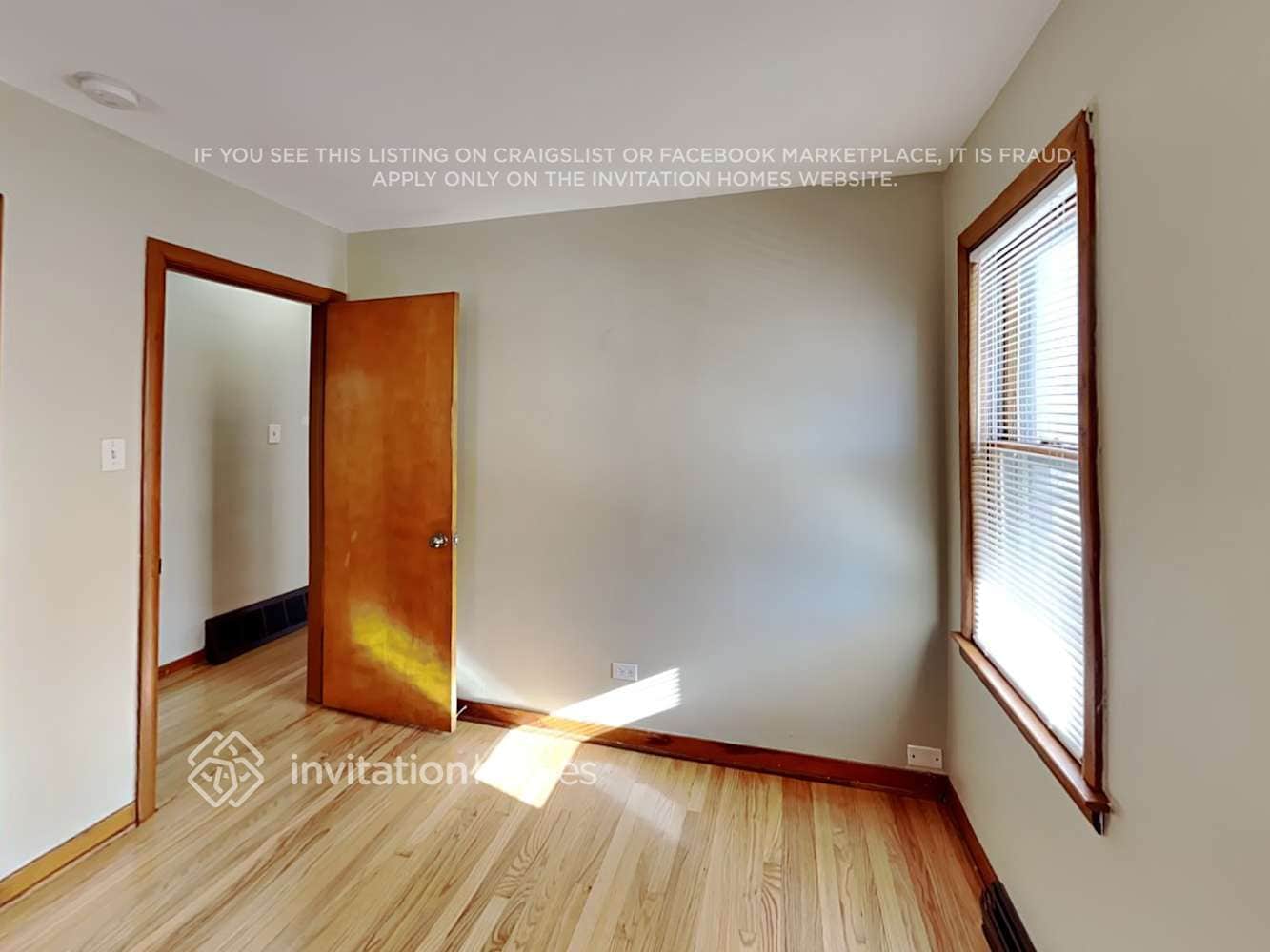 Building Photo - 8834 S Troy Ave