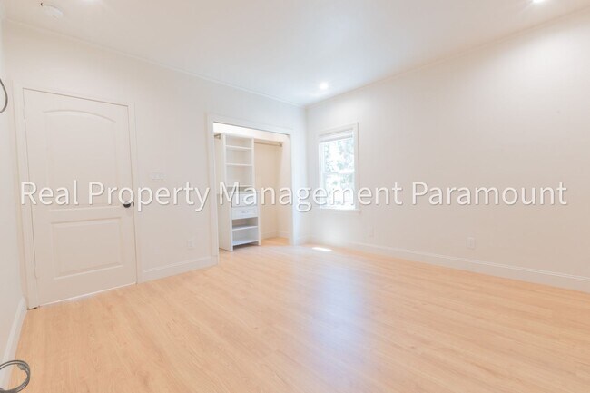 Building Photo - Beautiful Newly Renovated 3-Bedroom Home in a Prime Location