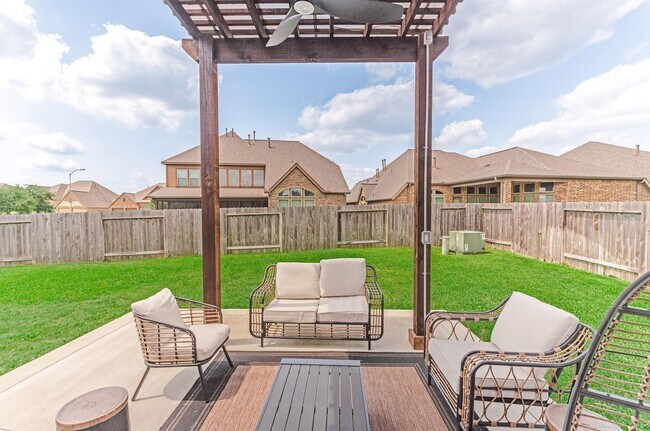 Building Photo - 23426 Tirino Shores Dr