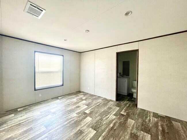 Building Photo - 4201 Santa Maria Ave