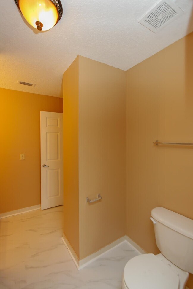 Building Photo - 15207 Harbour Vista Cir