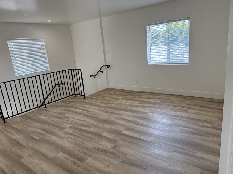 Building Photo - 4706 W 164th St