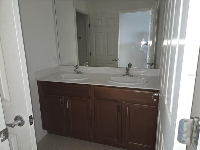 Building Photo - 3908 Carrick Bend Dr