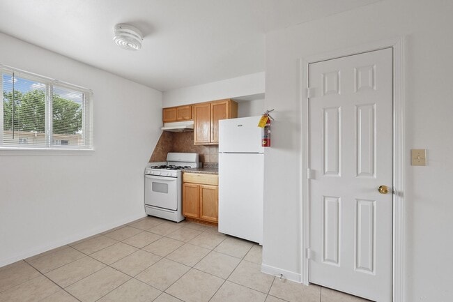 Building Photo - La Paloma Village Apartments