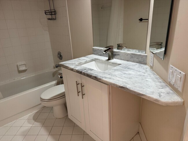 Building Photo - 17061-3 Emile St