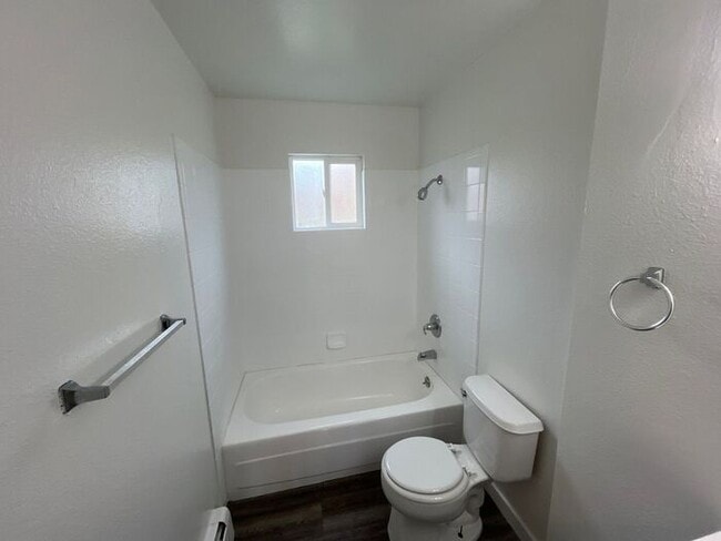 Building Photo - **Charming 2-Bedroom Home in Colorado Spri...