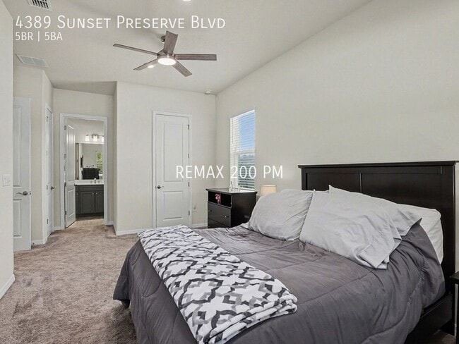 Building Photo - 4389 Sunset Preserve Blvd