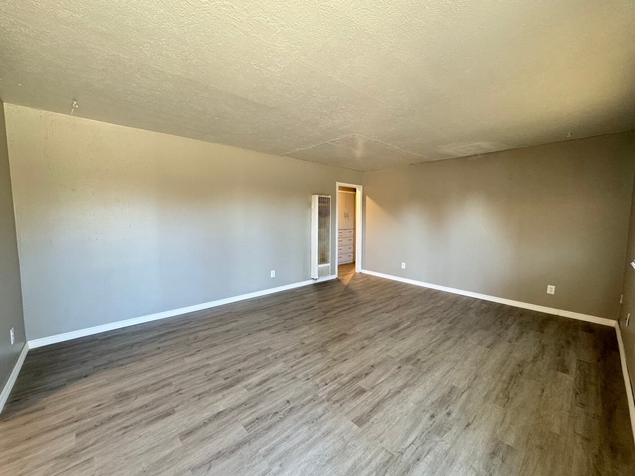 Building Photo - 9111 N Walker Ave