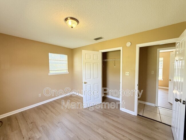 Building Photo - 2135 Hamilton St