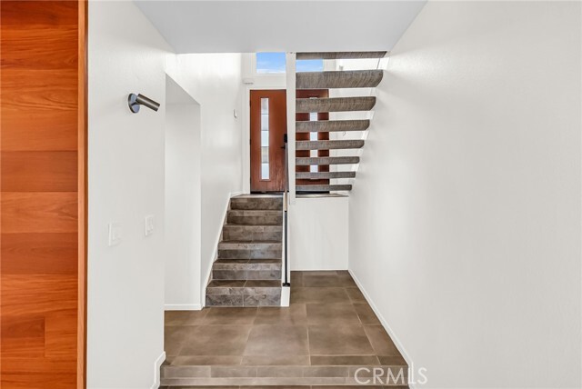 Building Photo - 2247 El Capitan Dr