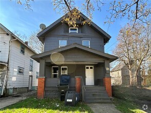 Building Photo - 280 Lake St