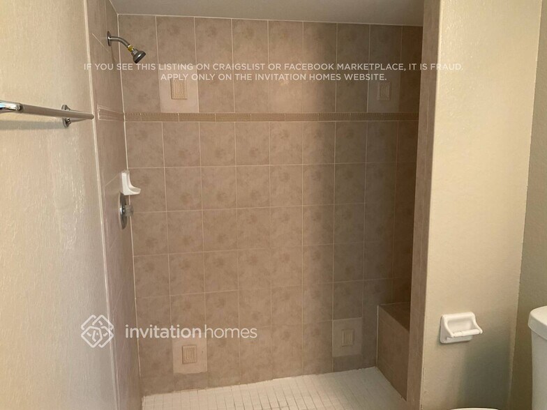 Building Photo - 2614 Nellie Ln