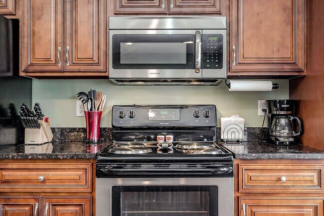 Building Photo - Beautiful 3-Bed Home In Mount Washington