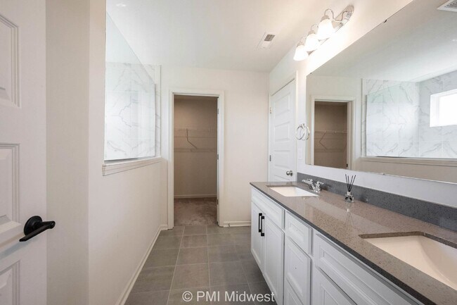Building Photo - 6809 Blackwater Ln