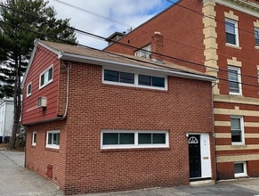 Building Photo - 12 Medway St