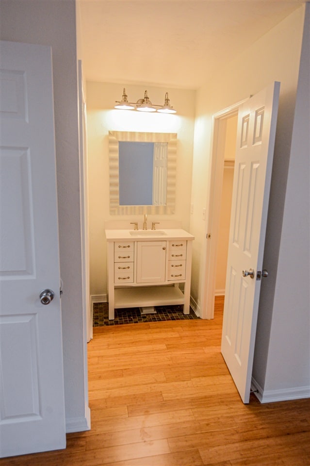 Building Photo - 108 E 3rd Ave